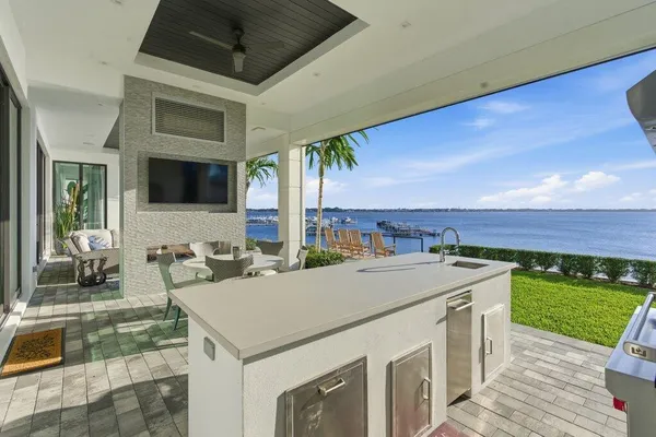 $9,595,000 | 1271 Northeast Langford Lane, Jensen Beach, FL 34957