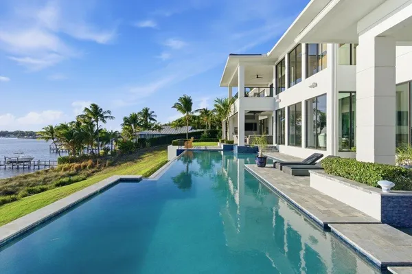 $9,595,000 | 1271 Northeast Langford Lane, Jensen Beach, FL 34957