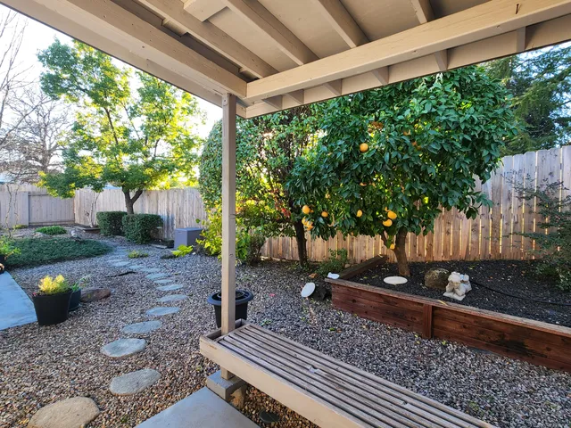 $399,900 | 484 Dominica Court, Redding, CA 96003