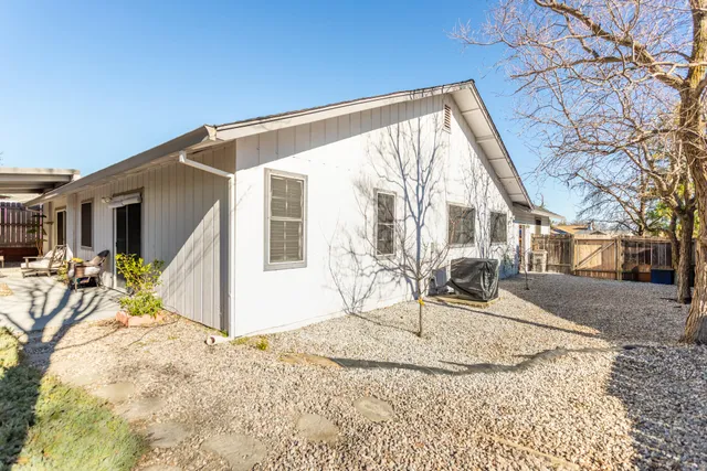 $399,900 | 484 Dominica Court, Redding, CA 96003