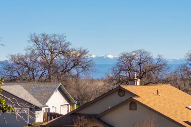 $399,900 | 484 Dominica Court, Redding, CA 96003