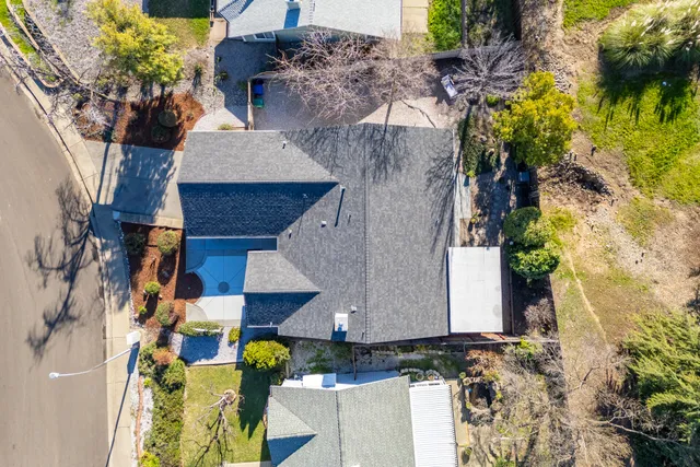 $399,900 | 484 Dominica Court, Redding, CA 96003