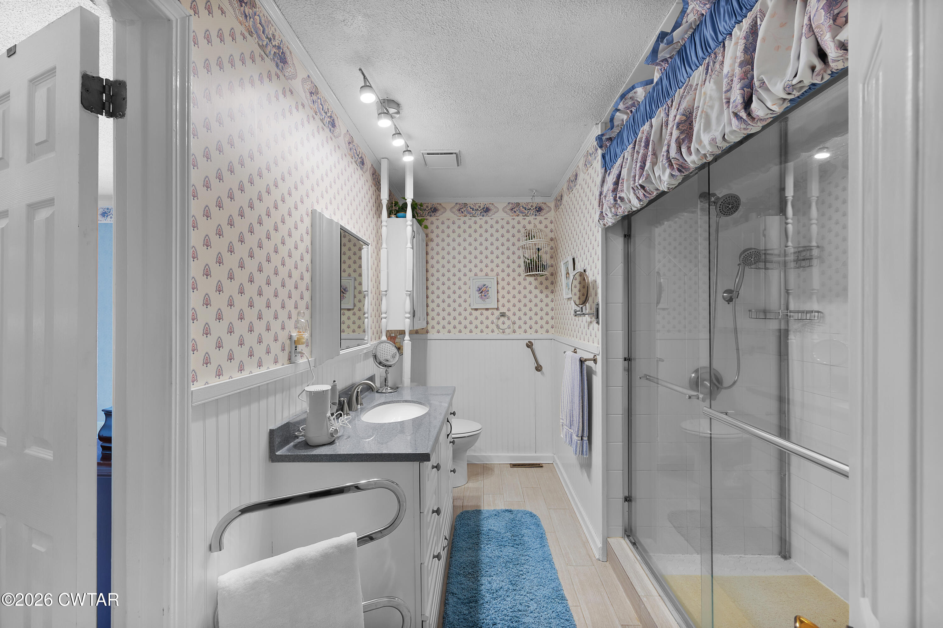 436 Wallace Road Jackson, TN 38305 - Photo 16 of 19 Primary Bathroom