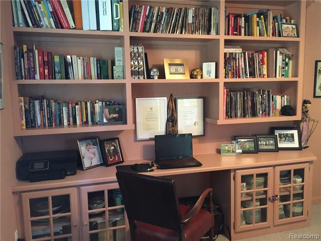 9623 Earhart Road South Lyon, MI 48178 - Photo 15 of 36 office.JPG