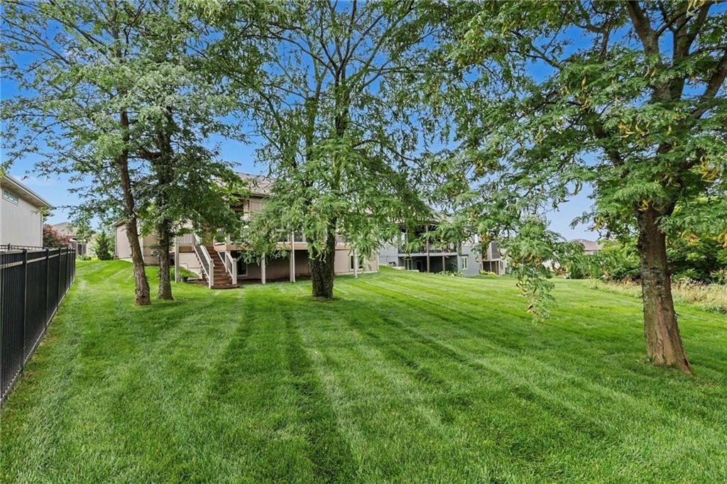 8193 Valley Road Lenexa, KS 66220 - Photo 32 of 36