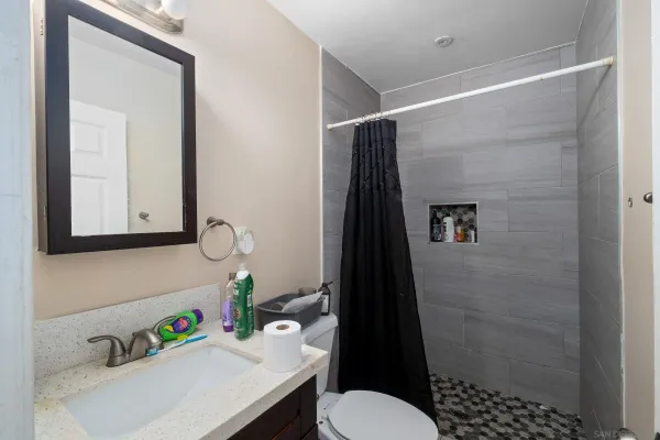 $1,100,000 | 931-935 13th Street, Imperial Beach, CA 91932