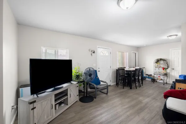 $1,100,000 | 931-935 13th Street, Imperial Beach, CA 91932