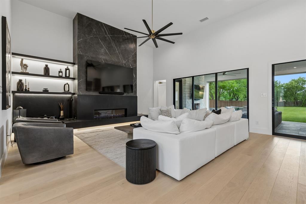 309 Glade Road Colleyville, TX 76034 - Photo 13 of 40