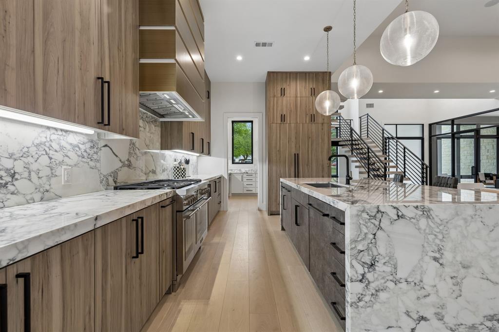 309 Glade Road Colleyville, TX 76034 - Photo 10 of 40