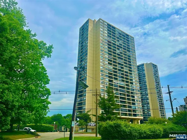 $80,000 | 6 Horizon Road, Unit 1204, Fort Lee, NJ 07024