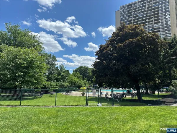 $80,000 | 6 Horizon Road, Unit 1204, Fort Lee, NJ 07024