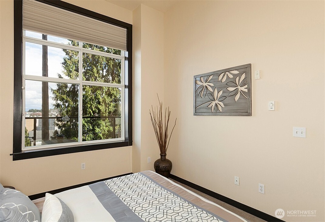 655 Crockett Street, Unit B103 Seattle, WA 98109 - Photo 11 of 25