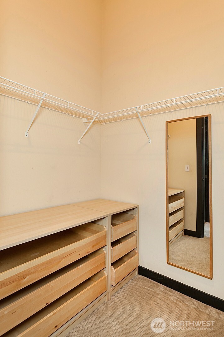 655 Crockett Street, Unit B103 Seattle, WA 98109 - Photo 14 of 25