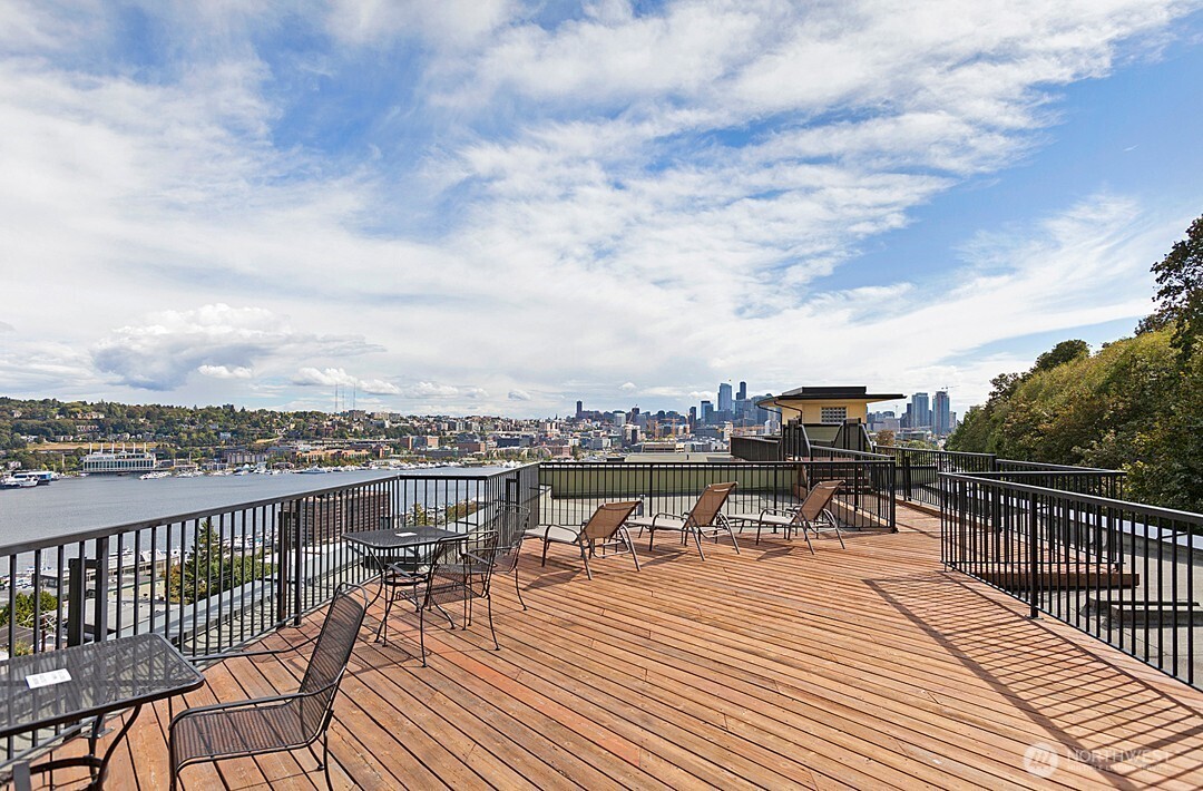 655 Crockett Street, Unit B103 Seattle, WA 98109 - Photo 17 of 25