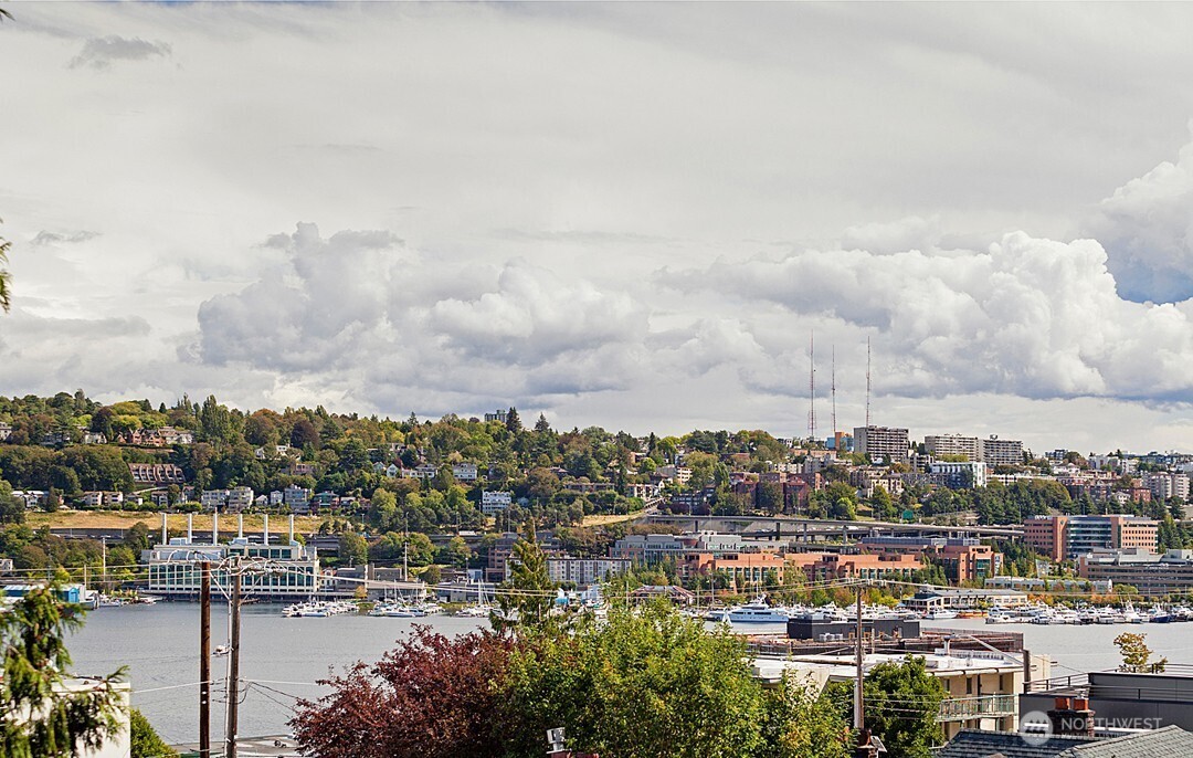 655 Crockett Street, Unit B103 Seattle, WA 98109 - Photo 21 of 25