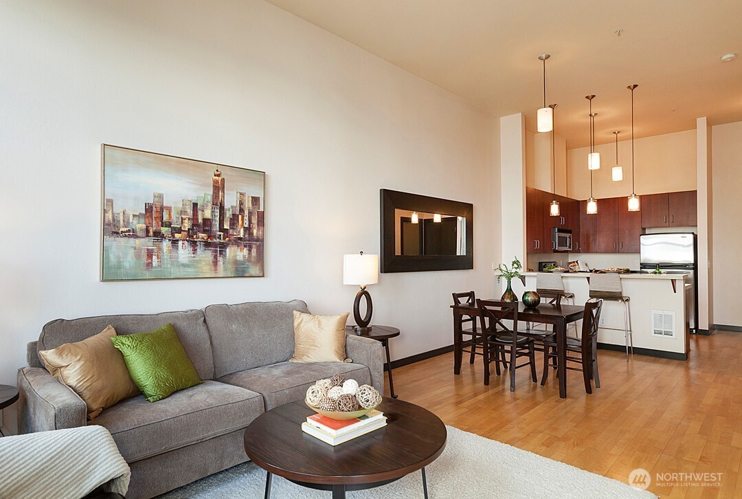 655 Crockett Street, Unit B103 Seattle, WA 98109 - Photo 6 of 25