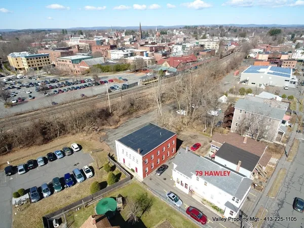 $2,175 | 79 Hawley Street, Unit B, Northampton, MA 01060