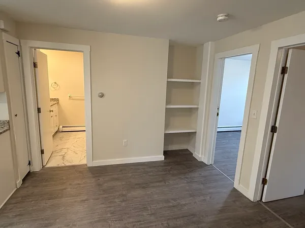 $2,175 | 79 Hawley Street, Unit B, Northampton, MA 01060