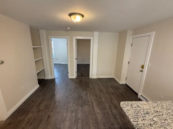 $2,175 | 79 Hawley Street, Unit B, Northampton, MA 01060