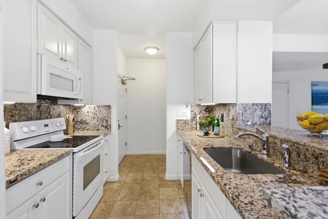 $950,000 | 1951 O'Farrell Street, Unit 116, San Mateo, CA 94403