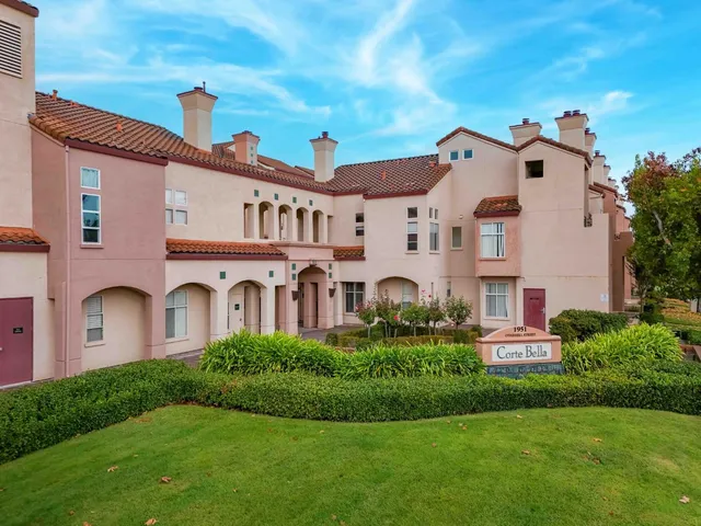 $950,000 | 1951 O'Farrell Street, Unit 116, San Mateo, CA 94403