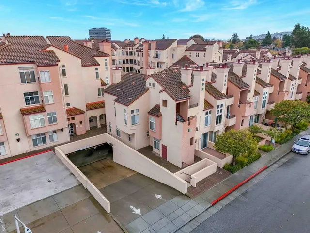 $950,000 | 1951 O'Farrell Street, Unit 116, San Mateo, CA 94403