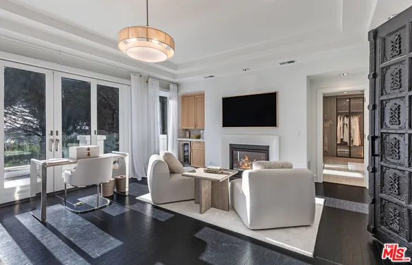 a view of a big yard