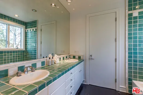 a room with a bed and a table