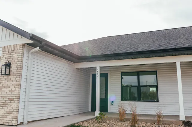 $679,800 | 226 Santa Maria Drive, Arlington, WI 53911