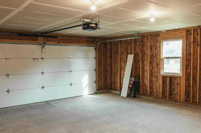 $679,800 | 226 Santa Maria Drive, Arlington, WI 53911