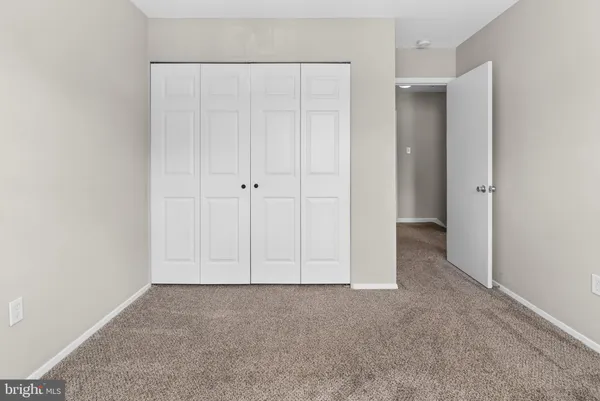 $385,000 | 8011 Mansion House Crossing, Pasadena, MD 21122