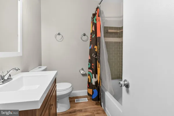 $385,000 | 8011 Mansion House Crossing, Pasadena, MD 21122