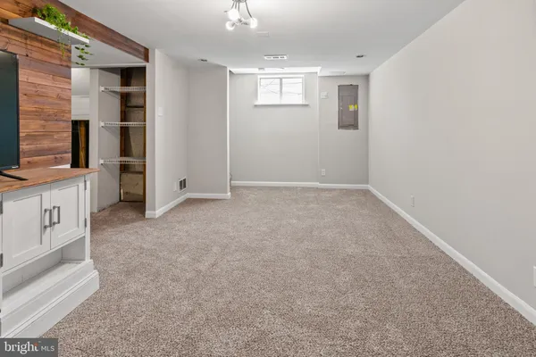 $385,000 | 8011 Mansion House Crossing, Pasadena, MD 21122