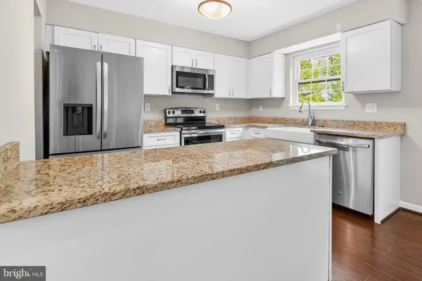 $385,000 | 8011 Mansion House Crossing, Pasadena, MD 21122