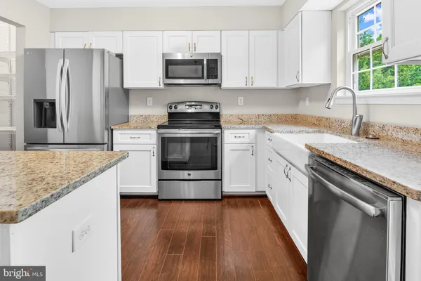 $385,000 | 8011 Mansion House Crossing, Pasadena, MD 21122
