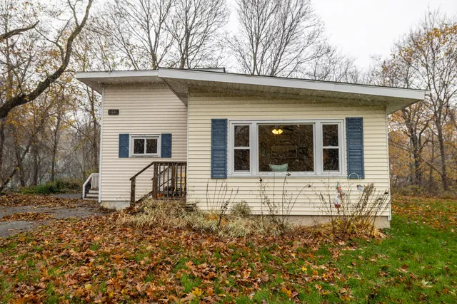 $275,000 | 1711 Hotel Road, Auburn, ME 04210