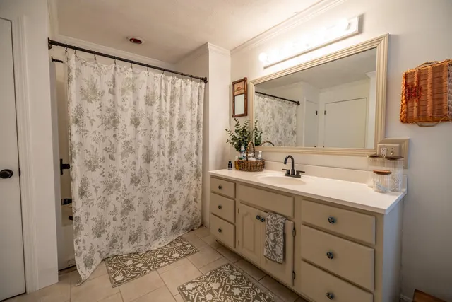 $275,000 | 1711 Hotel Road, Auburn, ME 04210