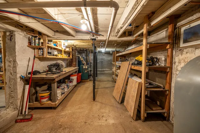 $275,000 | 1711 Hotel Road, Auburn, ME 04210