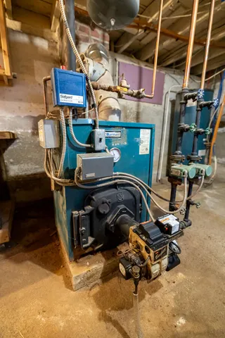 $275,000 | 1711 Hotel Road, Auburn, ME 04210