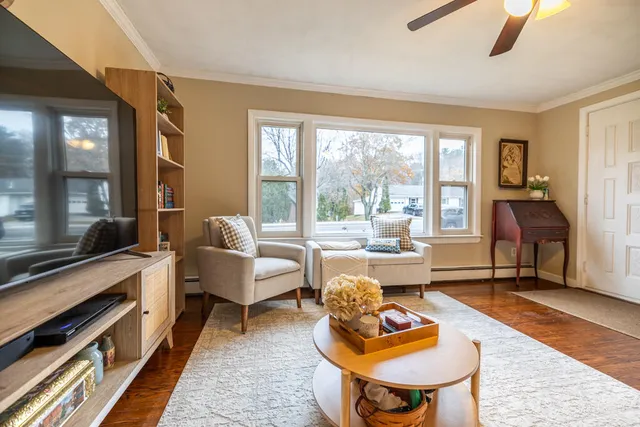 $275,000 | 1711 Hotel Road, Auburn, ME 04210