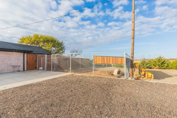 $469,900 | 199 County Road BB, Groom, TX 79039
