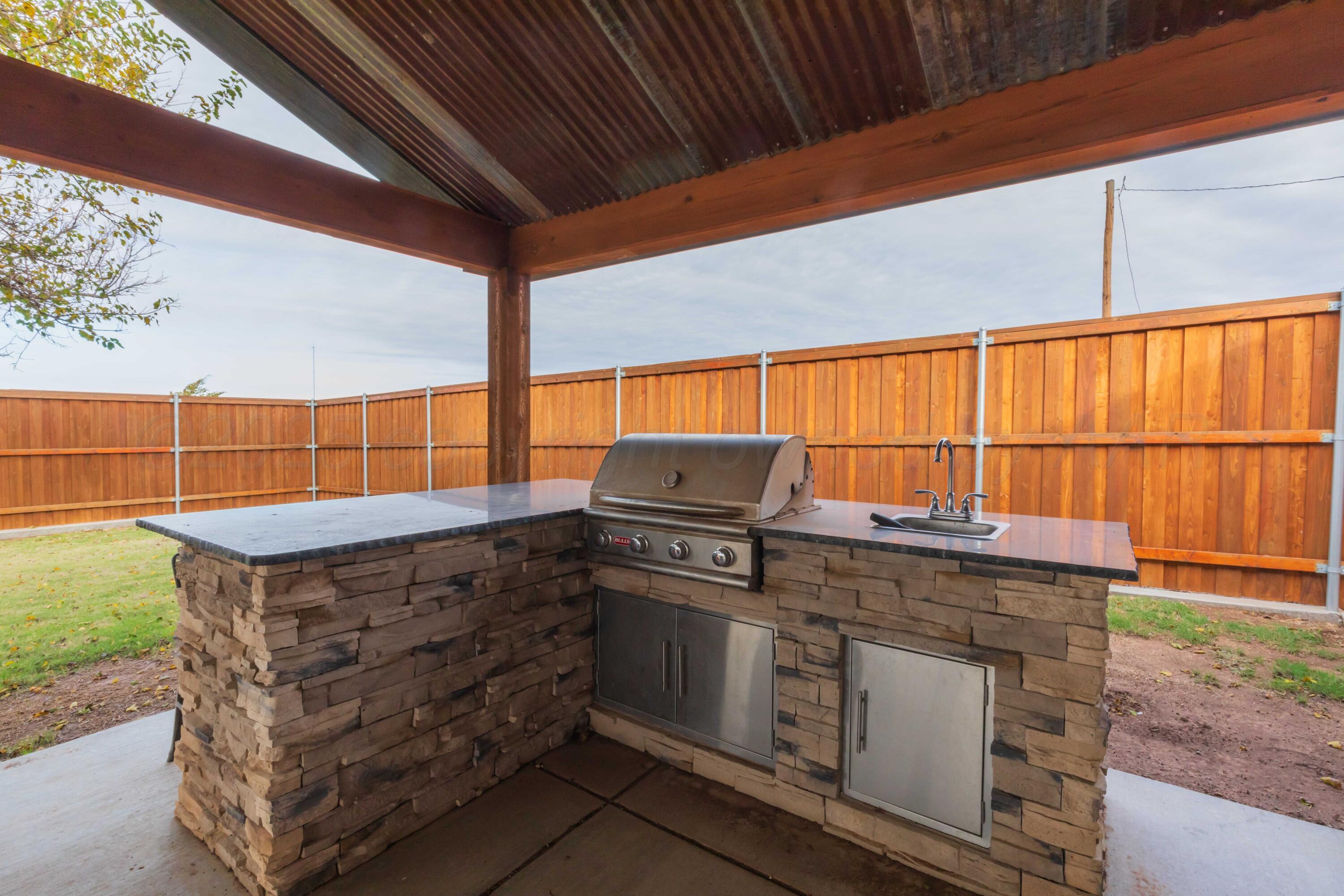 199 County Road BB Groom, TX 79039 - Photo 7 of 39 a view of a walk in closet