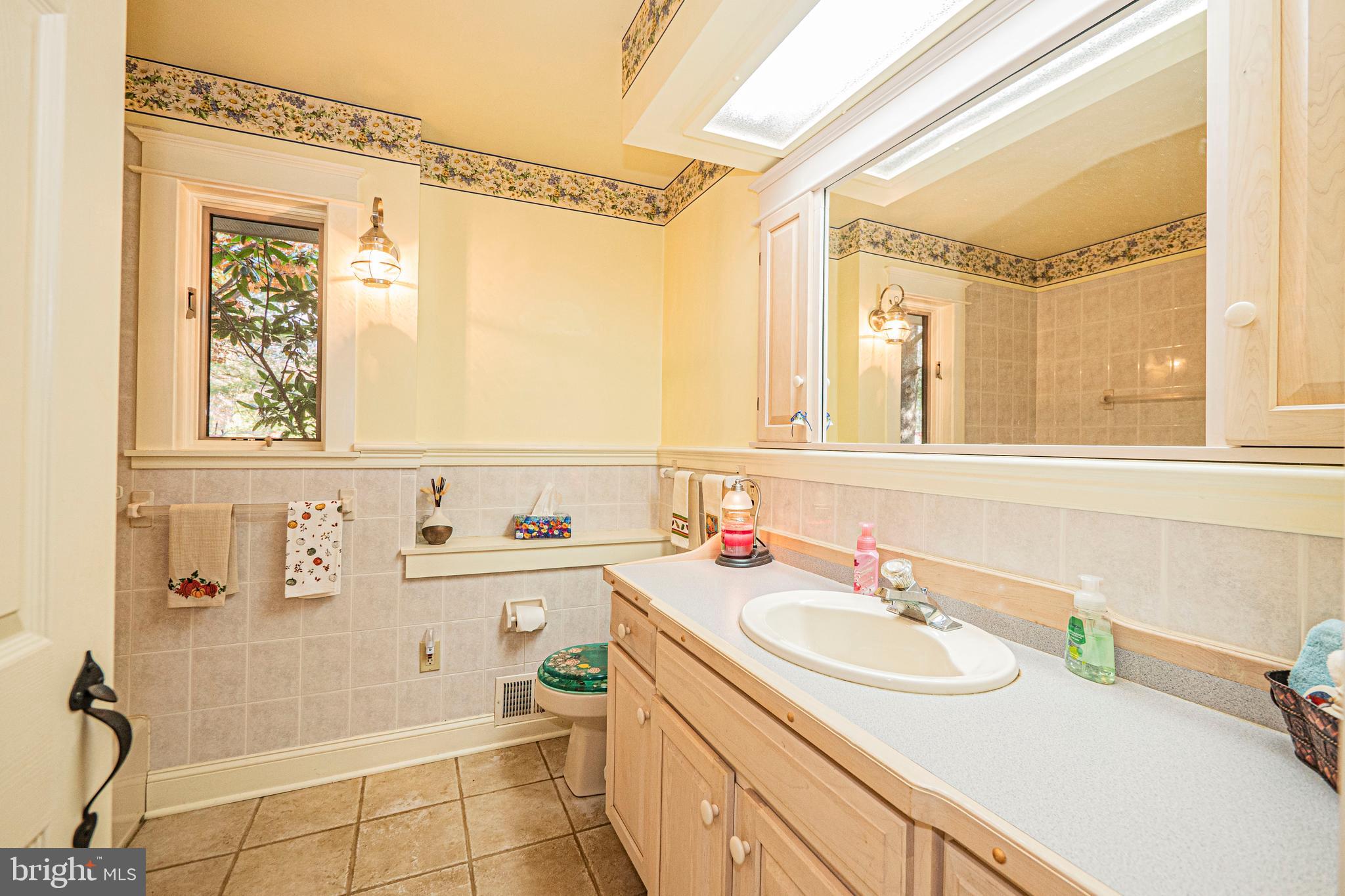 5710 Emory Road Upperco, MD 21155 - Photo 27 of 113 Main Level - Hall Full Bathroom