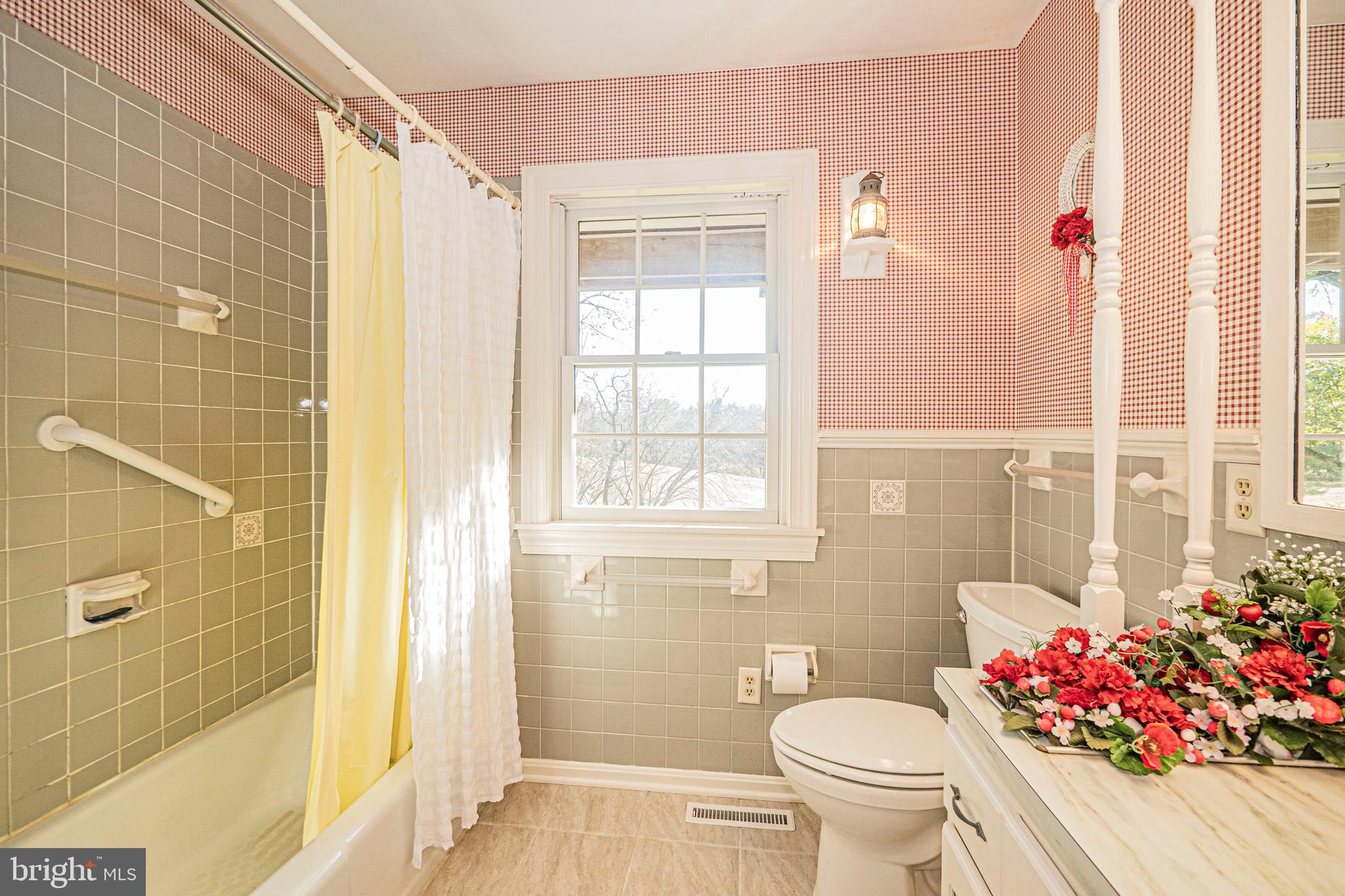 5710 Emory Road Upperco, MD 21155 - Photo 47 of 113 Upper Level - Primary Bathroom