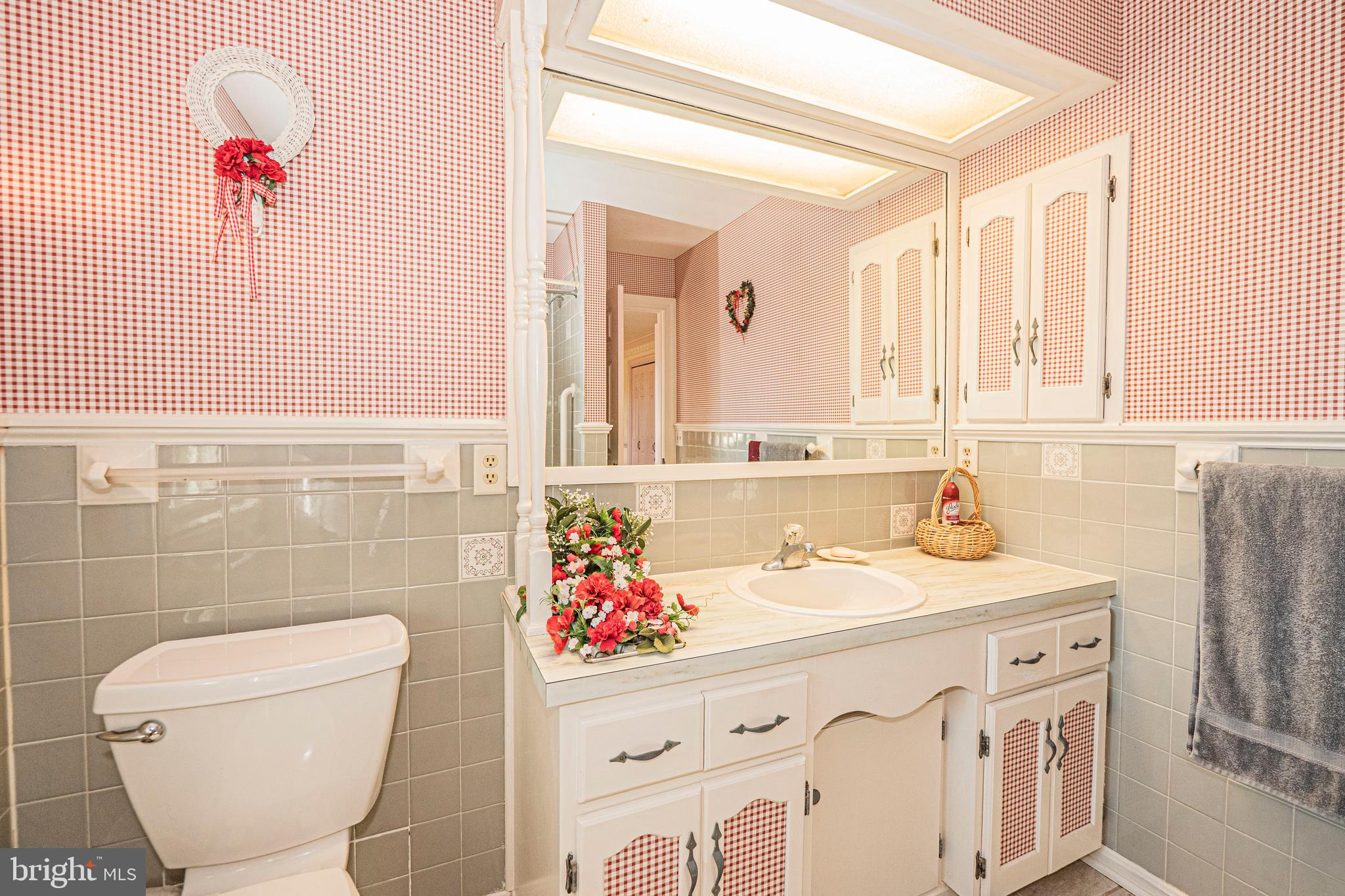 5710 Emory Road Upperco, MD 21155 - Photo 49 of 113 Upper Level - Primary Bathroom