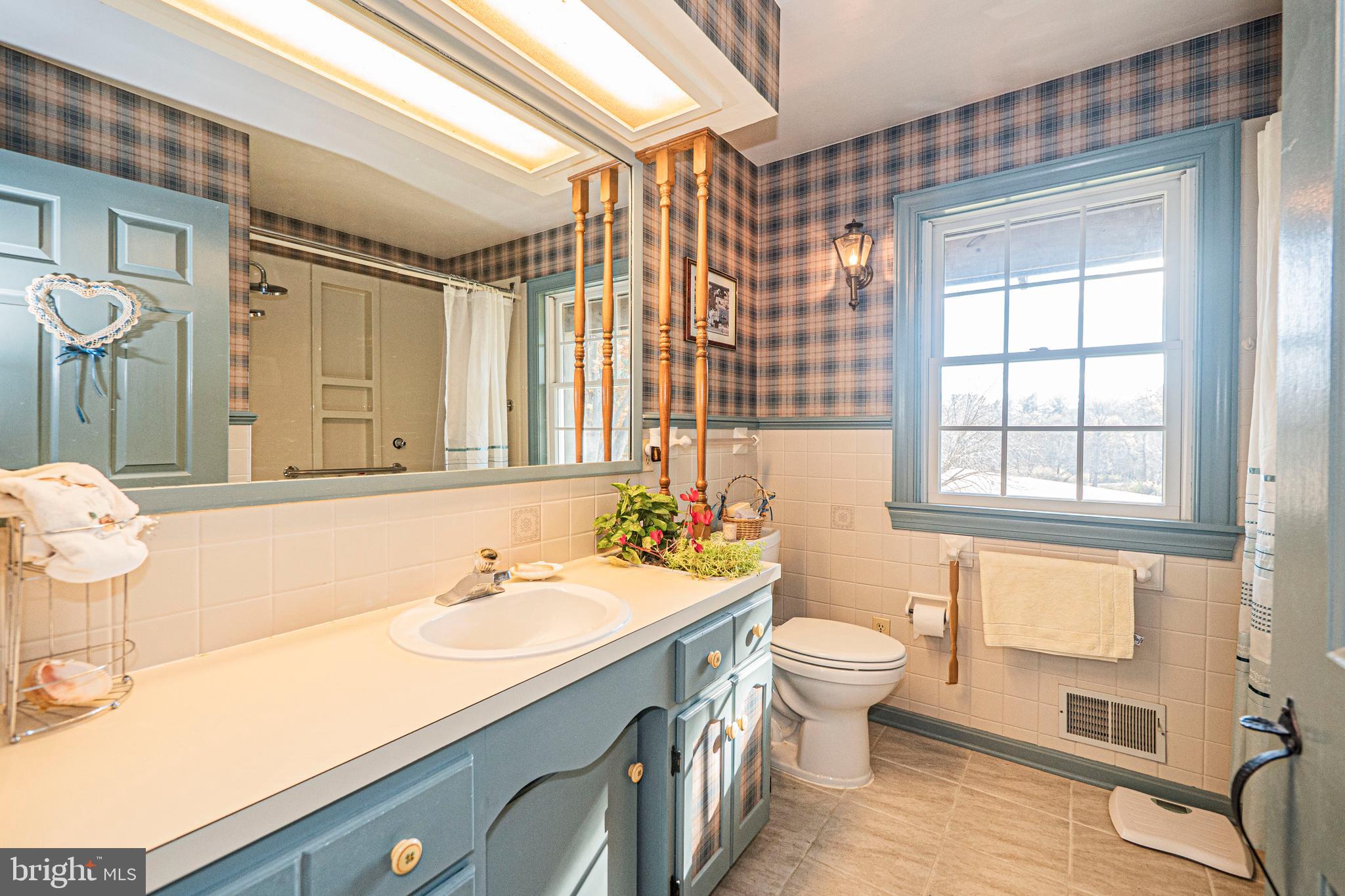 5710 Emory Road Upperco, MD 21155 - Photo 54 of 113 Upper Level - Hall Full Bathroom