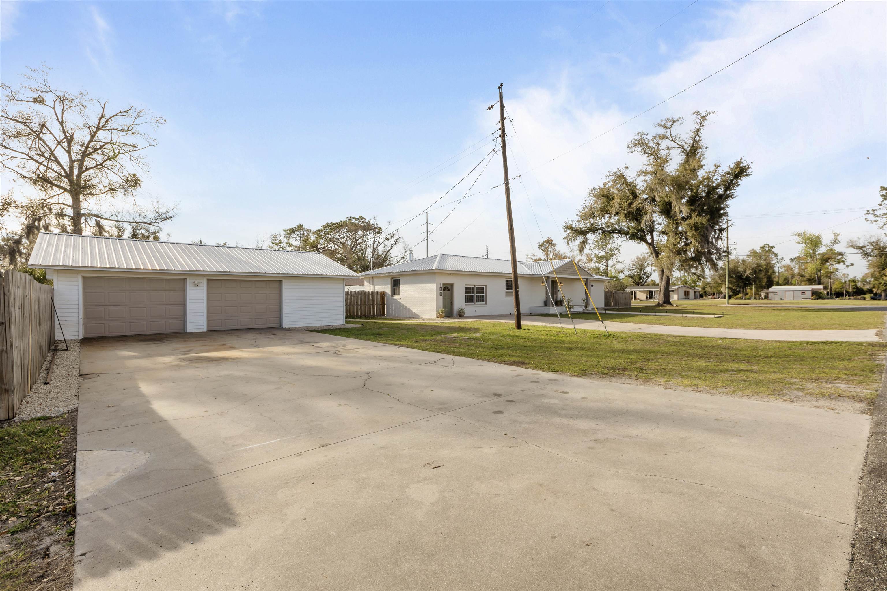 100 Forest Circle Perry, FL 32347 - Photo 4 of 67