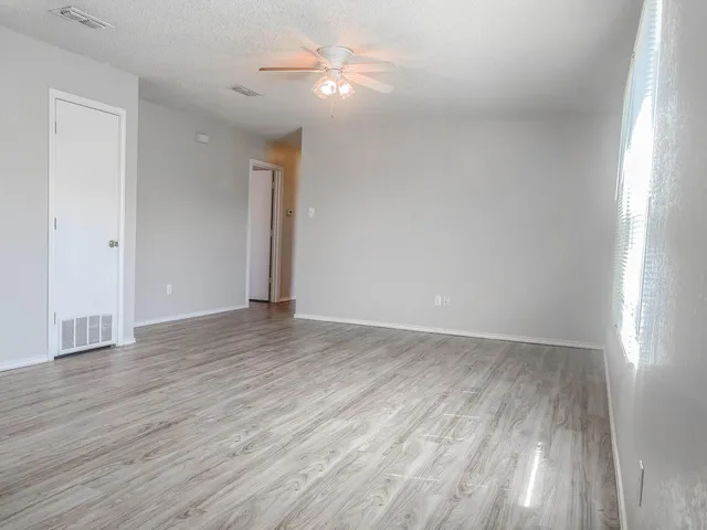 $1,125 | 804 East 77th Street, Lubbock, TX 79404