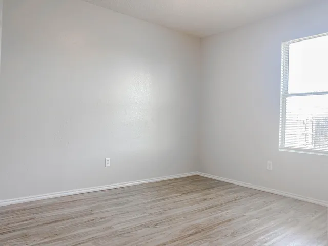 $1,125 | 804 East 77th Street, Lubbock, TX 79404