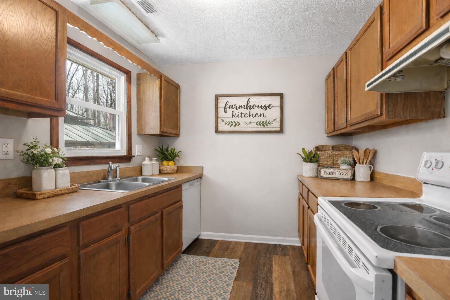 10354 Swift Road Partlow, VA 22534 - Photo 6 of 52